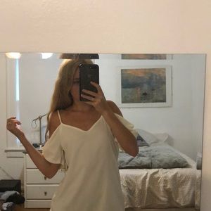 White Sleeveless Boohoo top